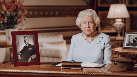 Kraljica Elizabeta II. je zapustila Buckinghamsko palačo! (in mi vemo zakaj)