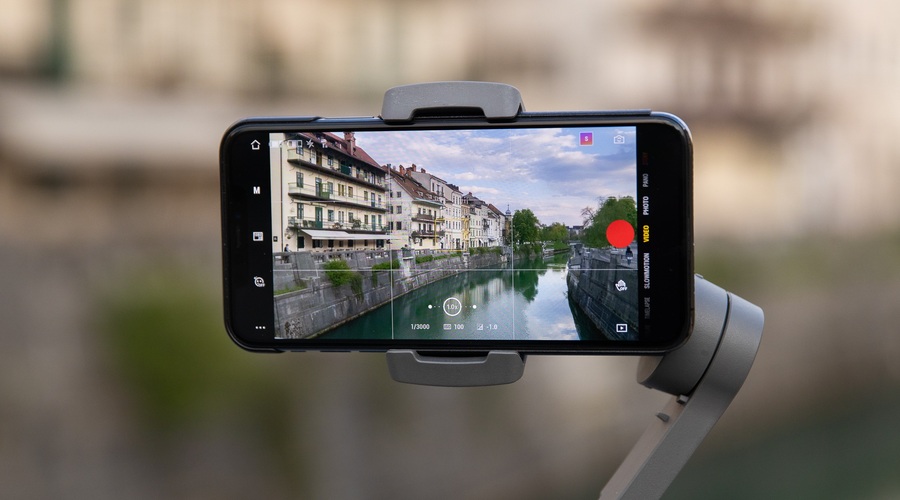 Digitalna delavnica: Kako izkoristiti telefon za ustvarjanje kakovostnih video posnetkov? (foto: Promocijsko gradivo)