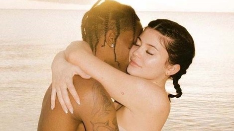 Kylie Jenner in Travis Scott sta ponovno PAR (vendar s TEM nenavadnim pogojem)