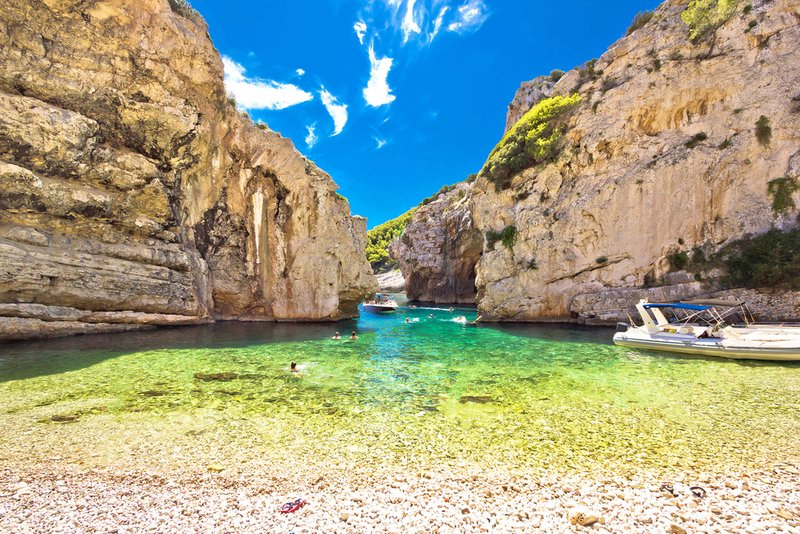 O, uau! TO je najlepša plaža na Jadranu (skrita oaza, v katero se boš zaljubila) (foto: Shutterstock)