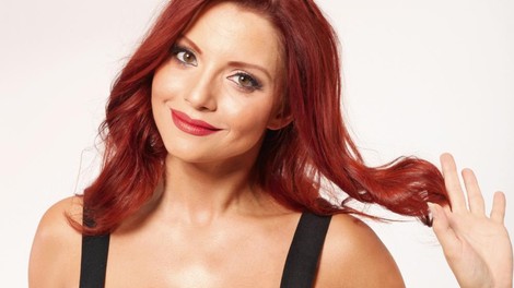 Opaa! Tanja Žagar se je poslovila od svojih značilnih rdečih las, zdaj je ... (FOTO)