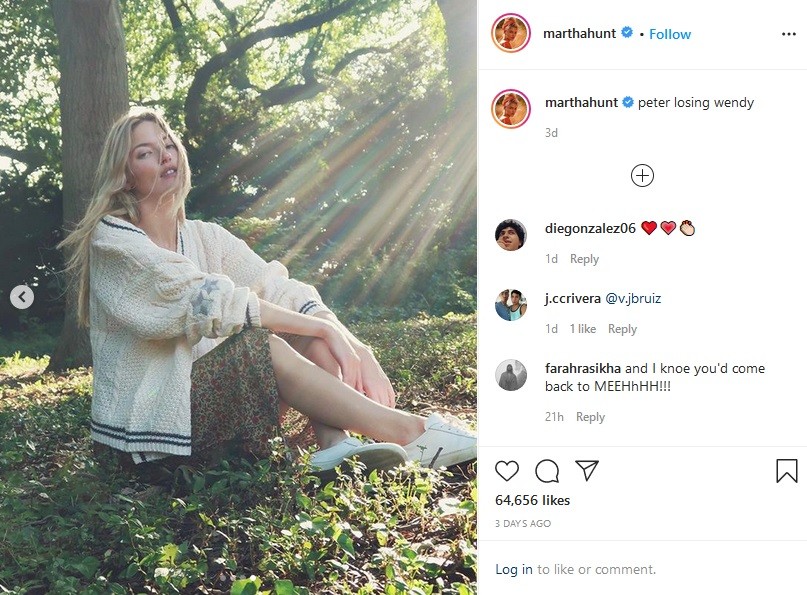 ... in Viktorijin angelček Martha Hunt. Čudovita je, kajne? 😍 Taylorina jopica pa je navdušila tudi ...