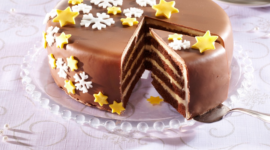RECEPT: Letos poskusi TO božansko božično torto (od katere 100% ne bo ostal niti kos) (foto: profimedia)