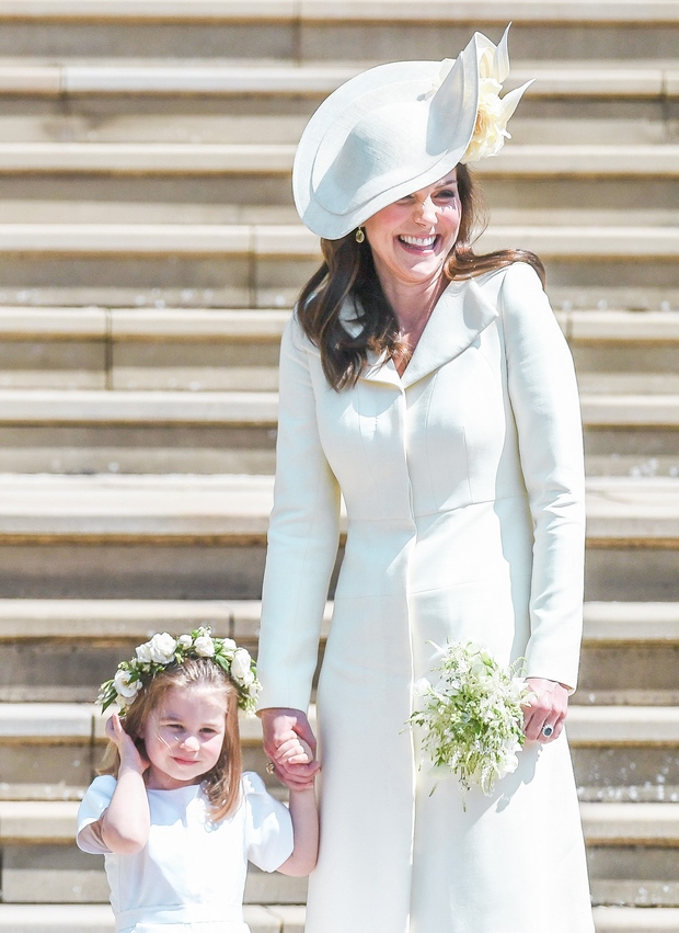 Če si se tudi ti na dan poroke Meghan in Harryja zelooo veselila stajlinga Kate Middleton, potem pa je sledilo …
