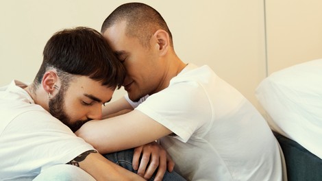 3 RESNIČNE ljubezenske zgodbe: homoseksualnost, starostne razlike in poreklo ne spremenijo LJUBEZNI! ❤️