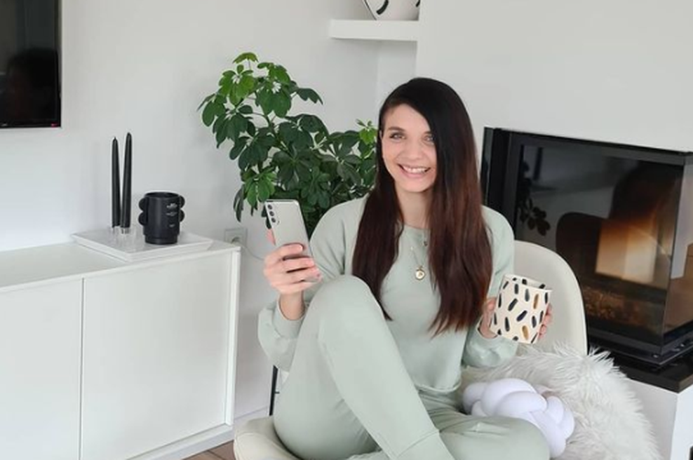 To je pametni telefon, s katerim boš naredila zares PROFESIONALNE fotke! (foto: https://www.instagram.com/maminaoff/)