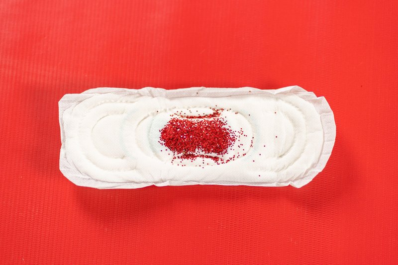 "Med menstruacijo me je oralno zadovoljil in občutek je bil ..." (izkušnje 5 deklet) (foto: Profimedia)