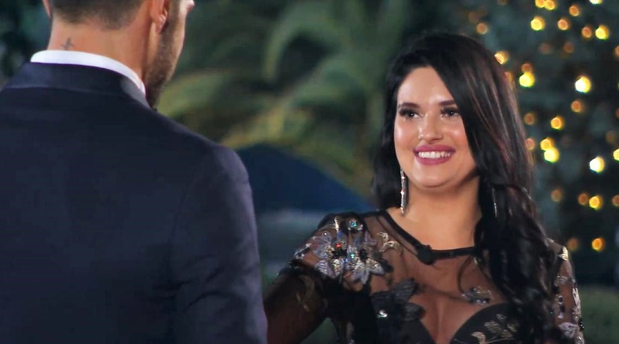 Ana Pusovnik razkrila ZAKULISJE vročega fotkanja v šoli (kaj se je v resnici zgodilo, da je na to pristala) (foto: POP TV)