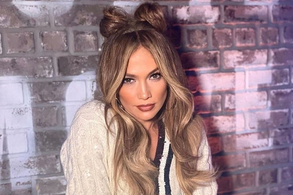 Naša stilistka razkriva enostaven TRIK, kako kot modna diva nositi hlače na črto (in izgledati KUL) (foto: Profimedia)