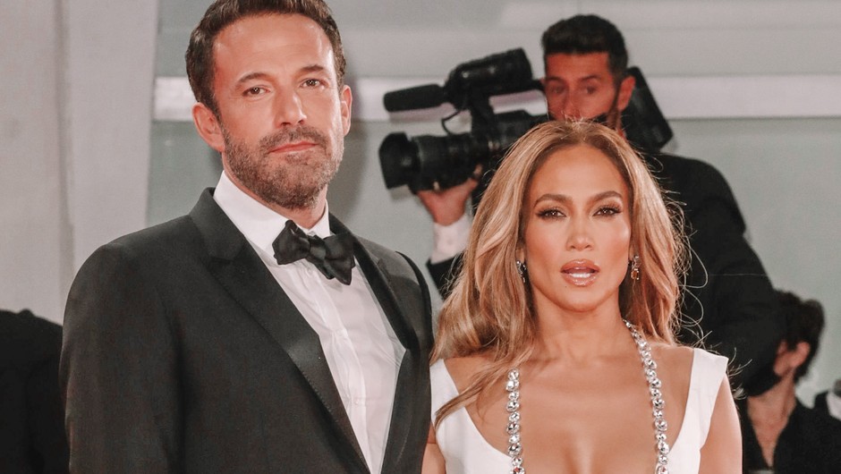 Strokovnjak za branje z ustnic razkril, KAJ sta J.Lo in Ben v resnici GOVORILA na podelitvi (foto: Profimedia)