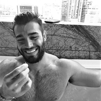 "Večkrat dnevno masturbiram, do spolnosti s punco pa mi ni - je z mano vse ok?" (resnična izpoved)