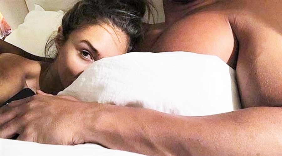 'Mojo partnerko med spolnim odnosom vedno boli - kaj naj naredim?' (Nasvet strokovnjakinje) (foto: Profimedia)