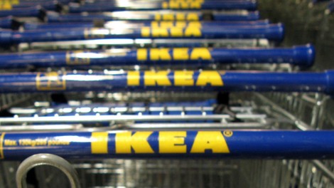 Nihče ji ni verjel, da je to res: v IKEI dala 'drobiž' za pohištvo, končni rezultat osupnil čisto vse