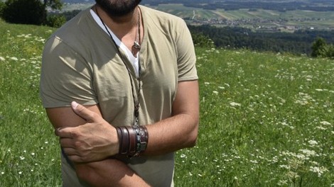 Eden naših najlepših (in najbolj priljubljenih) glasbenikov je po 8 letih ZNOVA samski