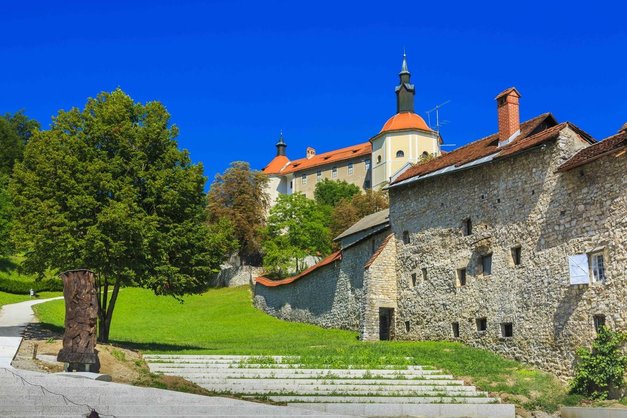 TA slovenska vplivnica živi v pravem GRADU, zaradi njenega stanovanja boš sanjala podnevi (FOTO) (foto: Profimedia)