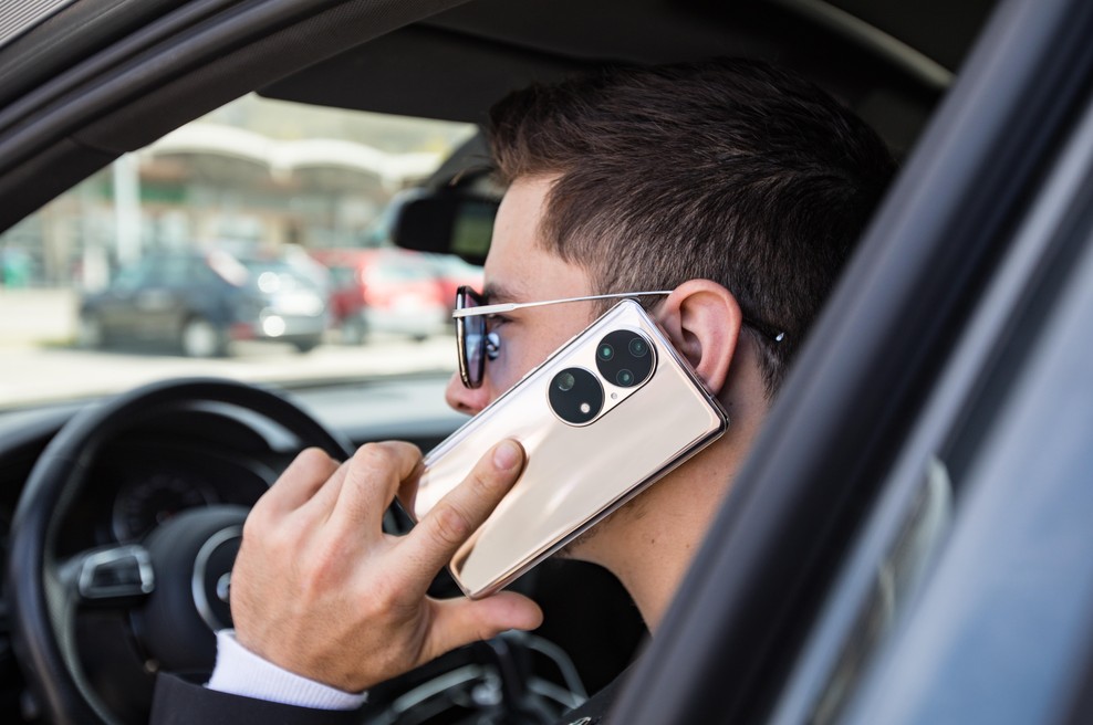Bliža se poletje, ste že v formi? Preverite, kaj svetuje Franko Bajc ... (foto: Huawei)