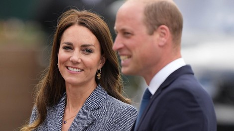 Splet preplavil VIDEO divje zabave, na kateri sta si duška dala Kate in princ William (poglej ga)
