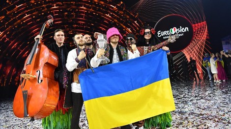 Zmagovalci Evrovizije spet doma, v posnetku delili prizore iz Ukrajine, ki te bodo pretresli 😞