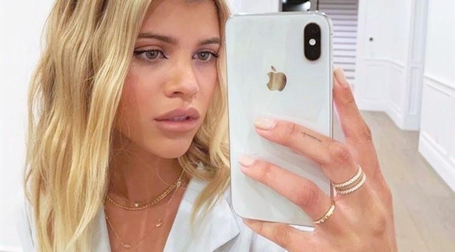Si predstavljaš, da se na Tinderju "ujameš" s svojim šefom? To se je zgodilo enemu moškemu! (foto: Profimedia)