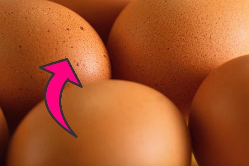 Veš TE temne pike na jajčni lupini? TO moraš narediti, če jih vidiš na jajcih, ki jih imaš doma (foto: Profimedia)