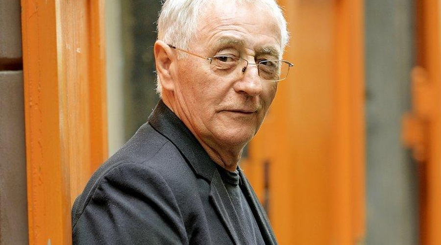 Izvedele smo, kako je Oliver Dragojević zasnubil svojo Vesno (to totalno NI on 🤣) (foto: Arhiv recije Story)