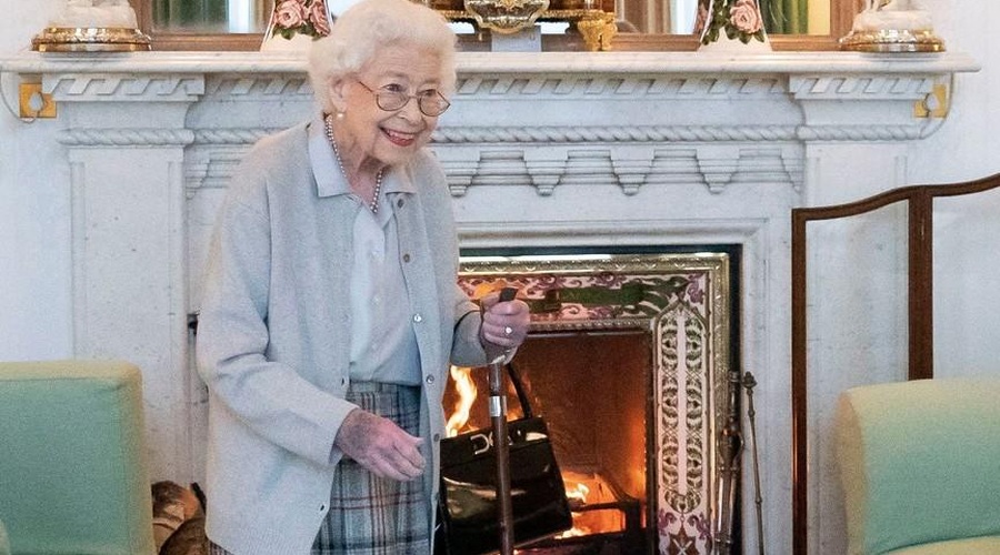 Objavljamo vsebino pisma, ki ga je kraljica Elizabeta napisala le en dan pred smrtjo (foto: Profimedia)