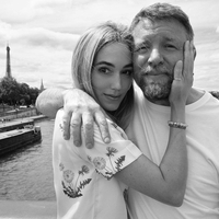 "Obrača se mi želodec - moja 19-letna hči se dobiva z moškim, ki je star ..." (klic na pomoč Slovenke)