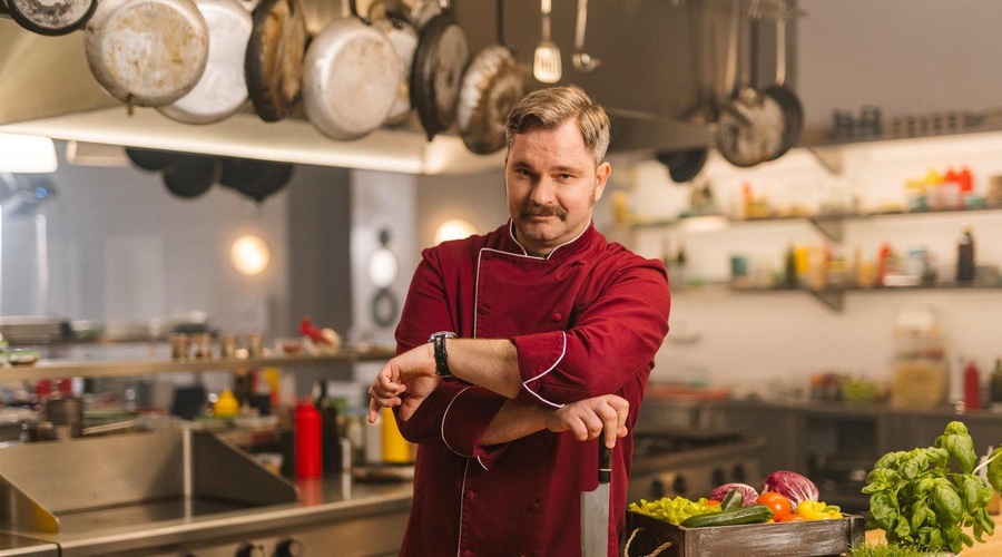 FOTO: Poglej, kako LEPA je nekdanja žena Jurija Zrneca (+ kateri igralec danes greje njeno srce) (foto: Voyo)