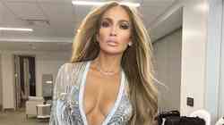 Jennifer Lopez nosila čudovito ognjeno rdečo maksi obleko - njeno cenejšo različico dobiš v H&M (+ cena)
