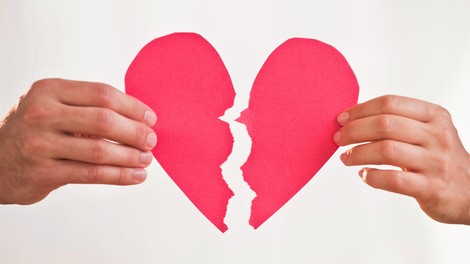 Kdo bi si mislil?! Raziskovalci razkrili, da so meseci po poletnih počitnicah najbolj tvegano obdobje za ločitev