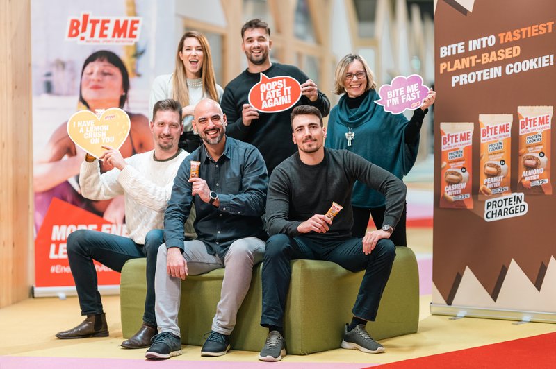 Ekipa slovensko-hrvaškega startupa je zasnovala revolucionaren izdelek: 100% naraven piškot, v katerem lahko uživate brez slabe vesti (foto: promocijska fotografija)