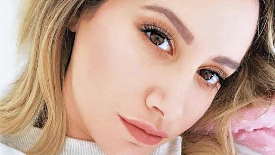 Pozabi PODALJŠANE trepalnice! Za to MASKARO je ponorel ves TikTok (+ KJE jo kupiš) (foto: Profimedia)
