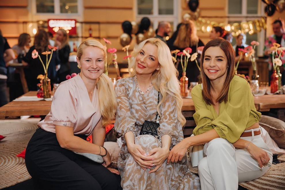 Nina Tomov, Jasna Vale, Špela Jereb