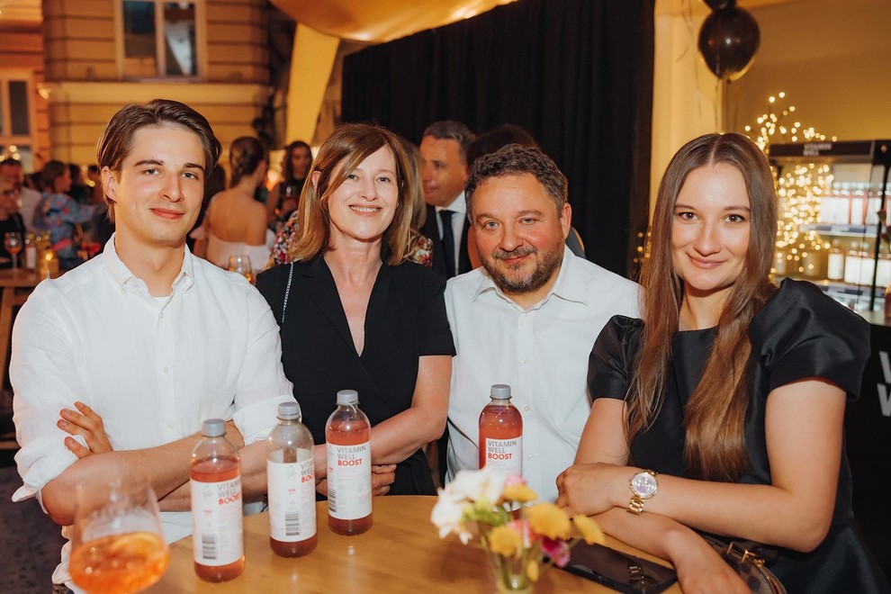 Jaka Drozg, Maja Drozg, Tomaž Drozg in Neja Drozg.