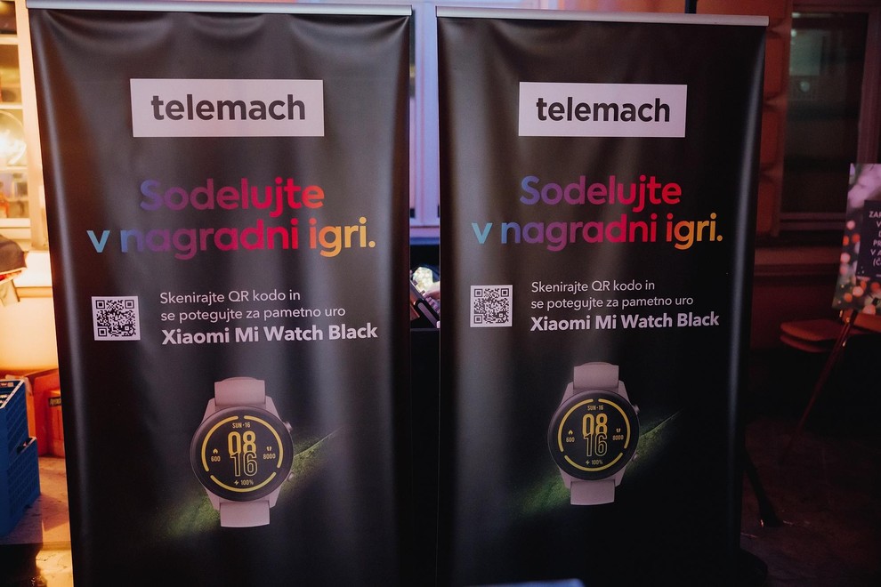 Telemach je podaril dve pametni uri Xiaomi Mi Watch Black.