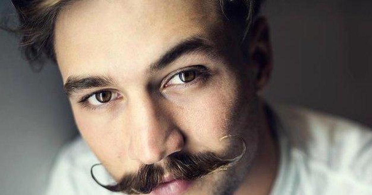 Končnooo! Filip Flisar le razkril resnico za slavnimi brki (in ni to