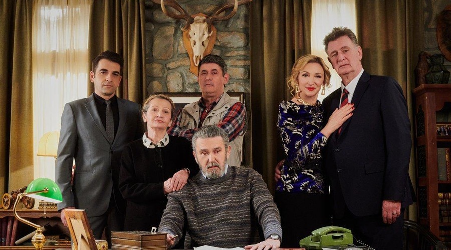 Gledaš serijo Botri? Izbrskali smo, kaj Mirjana počne med snemalnimi odmori (foto: POP TV)