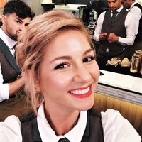 "V prestižni restavraciji po večerji za 250 evrov nisem pustila napitnine, nato je natakarica pred vsemi ..." (resnična izpoved)