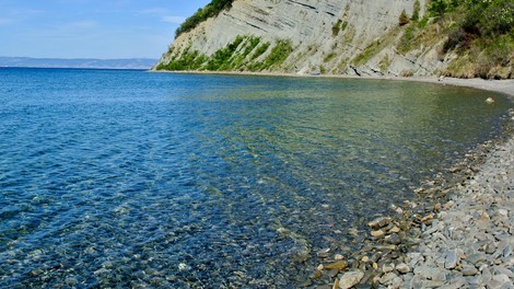 Je to najlepša slovenska plaža? Turisti jo obožujejo (čeprav je težje dostopna)