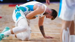 Luka Dončić med današnjim obračunom s Kanado IZKLJUČEN - kaj se dogaja?!