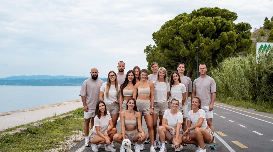 Naredi tudi TI ta prijetni in obenem DOBRODELNI korak (in se zabavaj na obali) (foto: PROMO)