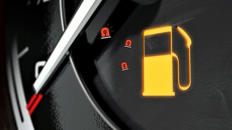 Koliko kilometrov se lahko še v resnici pelješ, ko zasveti lučka za gorivo?