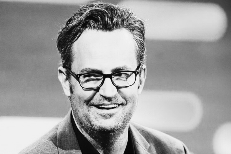 Svet je pretresla novica: Umrl je zvezdnik Matthew Perry iz priljubljene serije Prijatelji 💔 (foto: Profimedia)