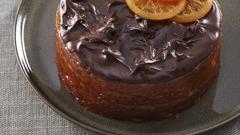 Recept: Torta s temno čokolado in pomarančo, ki je popolna za praznike