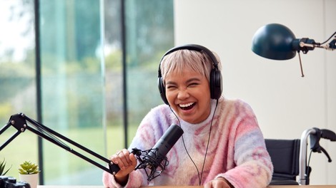 podkast voditeljica snemanje podkasta