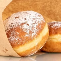 RECEPT: Puhasti krofi brez cvrtja kot jih naredi snaha Rosvite Pesek, ki bodo vedno uspeli