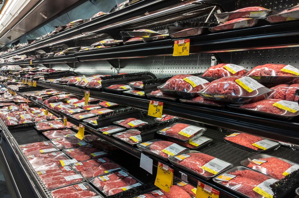 Slovenci ga obožujejo, a velja za eno najslabših vrst mesa: je polno holesterola in soli, škoduje srcu ter redi (foto: Profimedia)