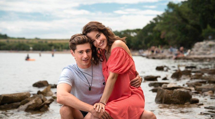 Koliko bi v resnici morala odšteti za pavšal v kampu serije Skrito v raju? Presenetljivo MALO (foto: POP TV)