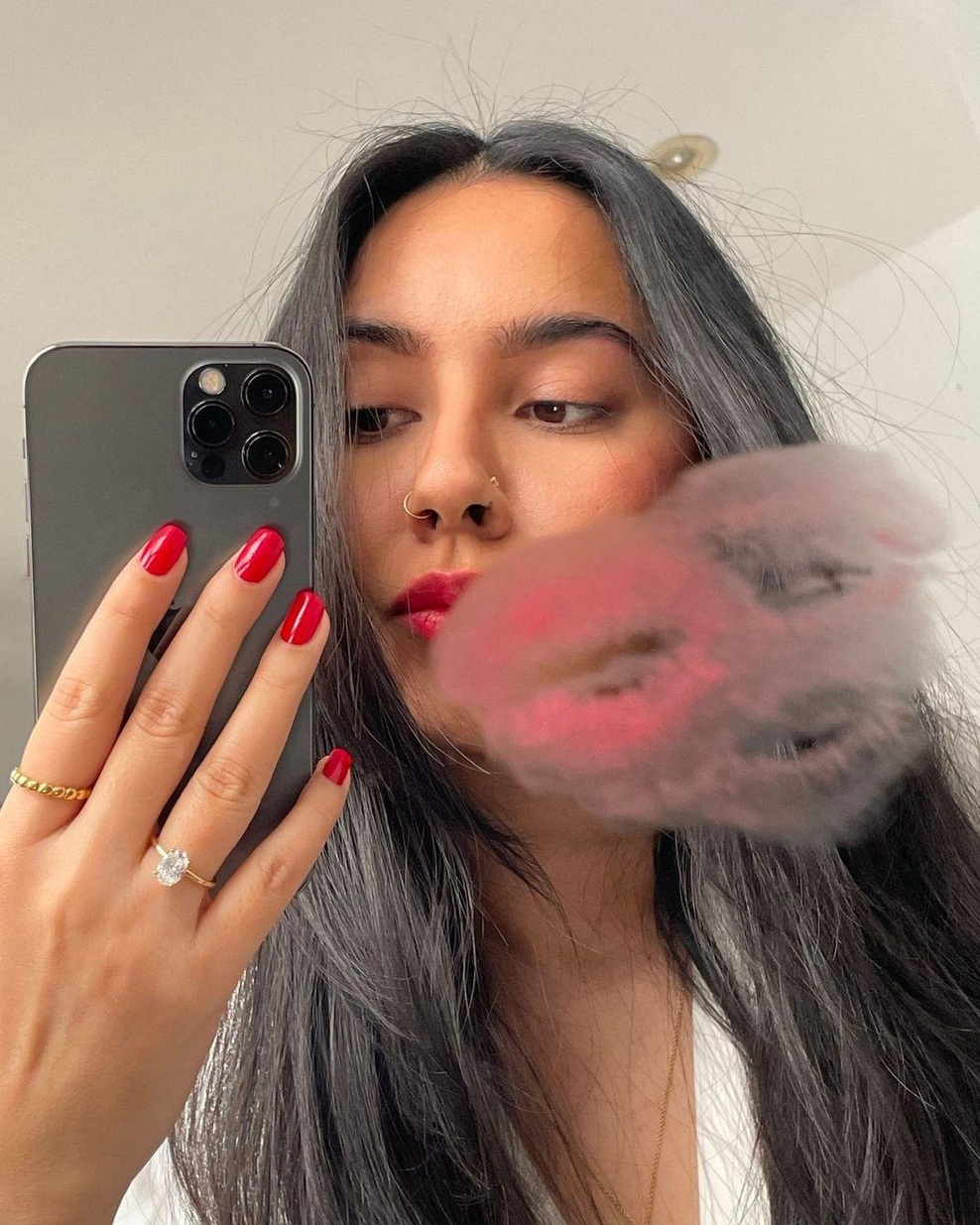 To so najbolj kjut valentinovi nohti, ki jih boste želeli imeti: naredite si jih lahko tudi sami (foto: Instagram @lightslacquer)