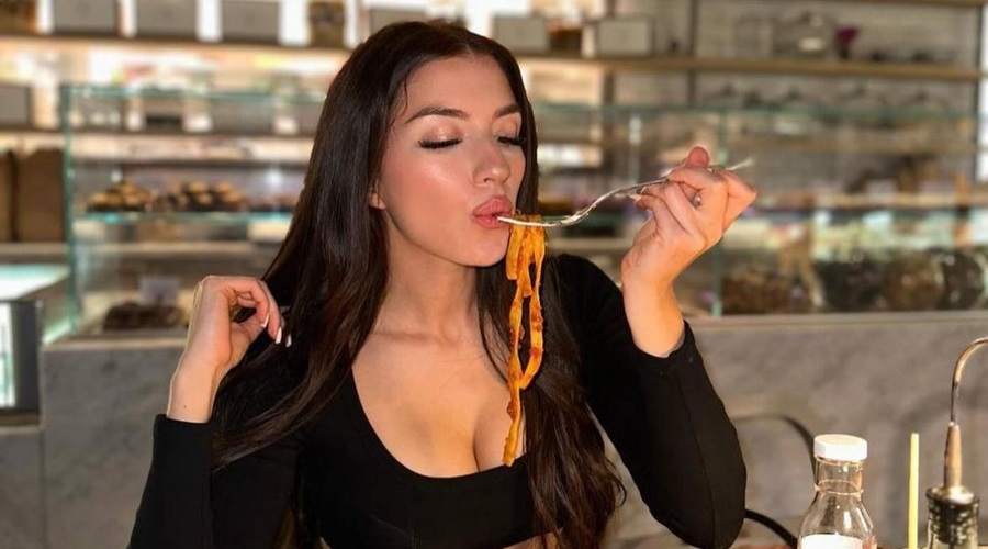 Dietetik potrdil: to so 3 najslabša živila, ki jih lahko pojeste - polna so sladkorja in soli (foto: Instagram @its.just.jasi (Posnetek zaslona)